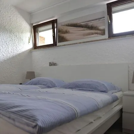 Albatros 14 Apartment Stick